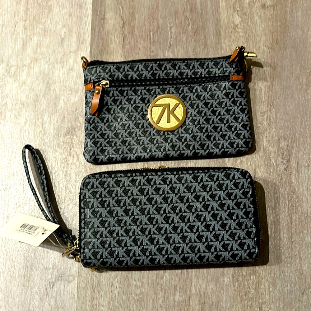 7k pouch and wallet never used !